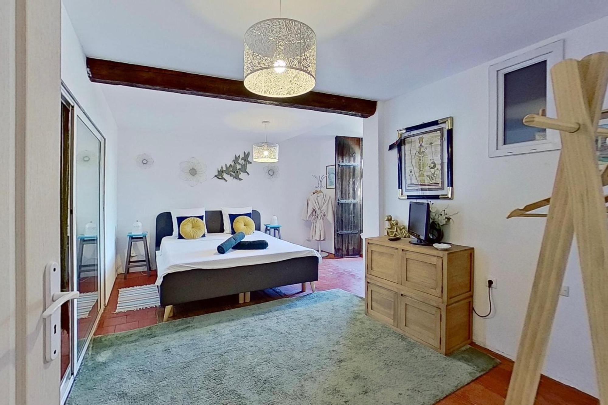 Les 2 Droles D'Oiseaux Bed & Breakfast Luc-sur-Orbieu Dış mekan fotoğraf