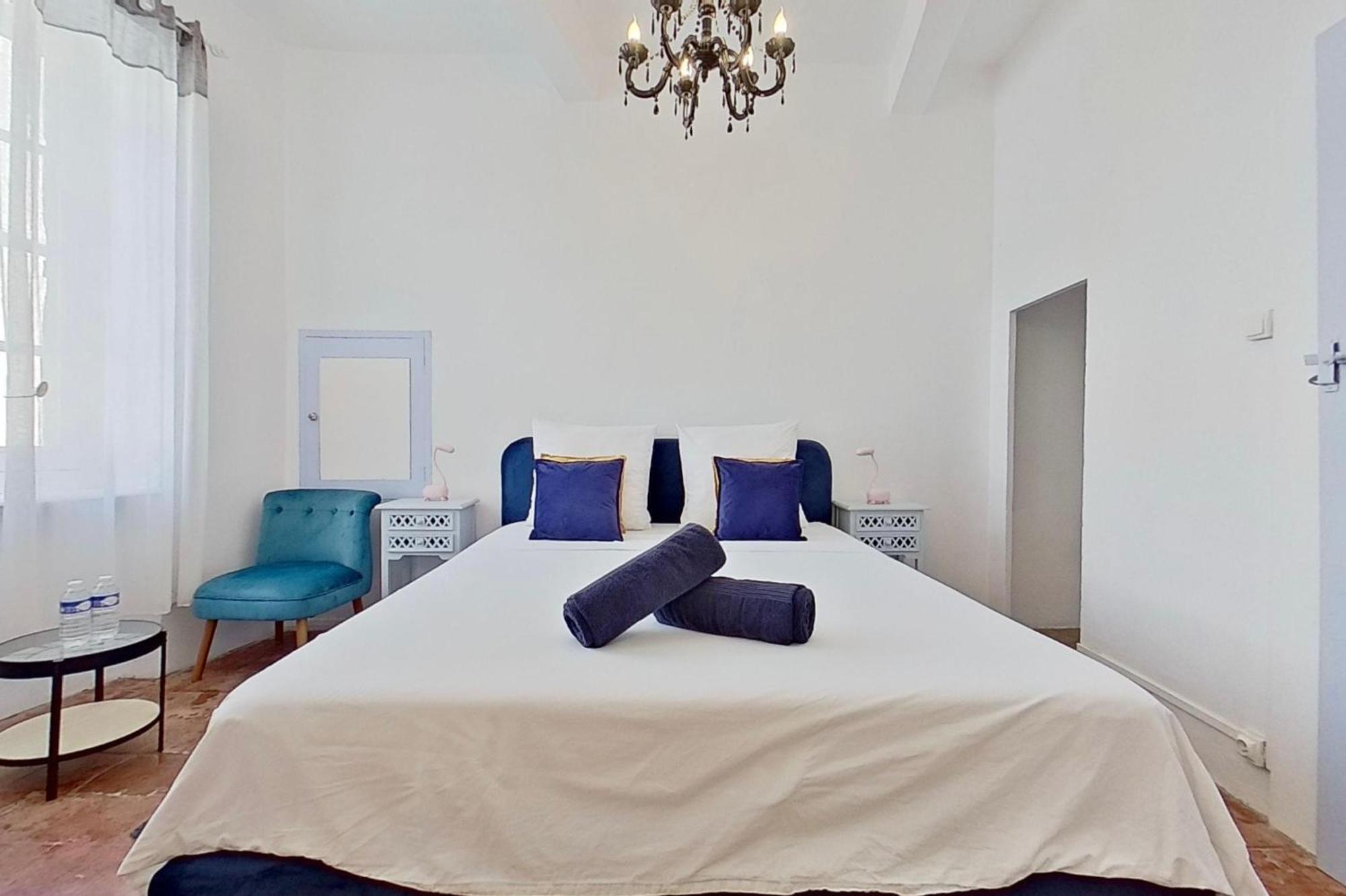 Les 2 Droles D'Oiseaux Bed & Breakfast Luc-sur-Orbieu Dış mekan fotoğraf