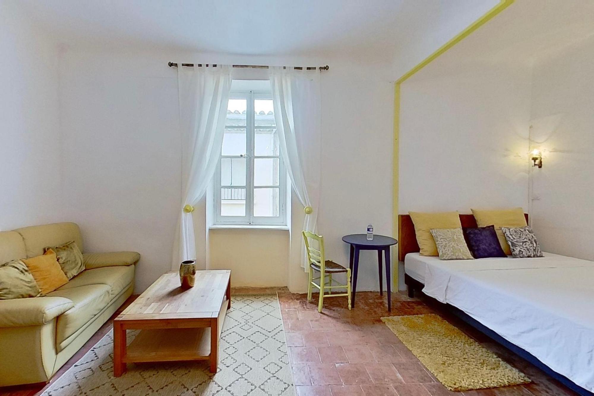 Les 2 Droles D'Oiseaux Bed & Breakfast Luc-sur-Orbieu Dış mekan fotoğraf
