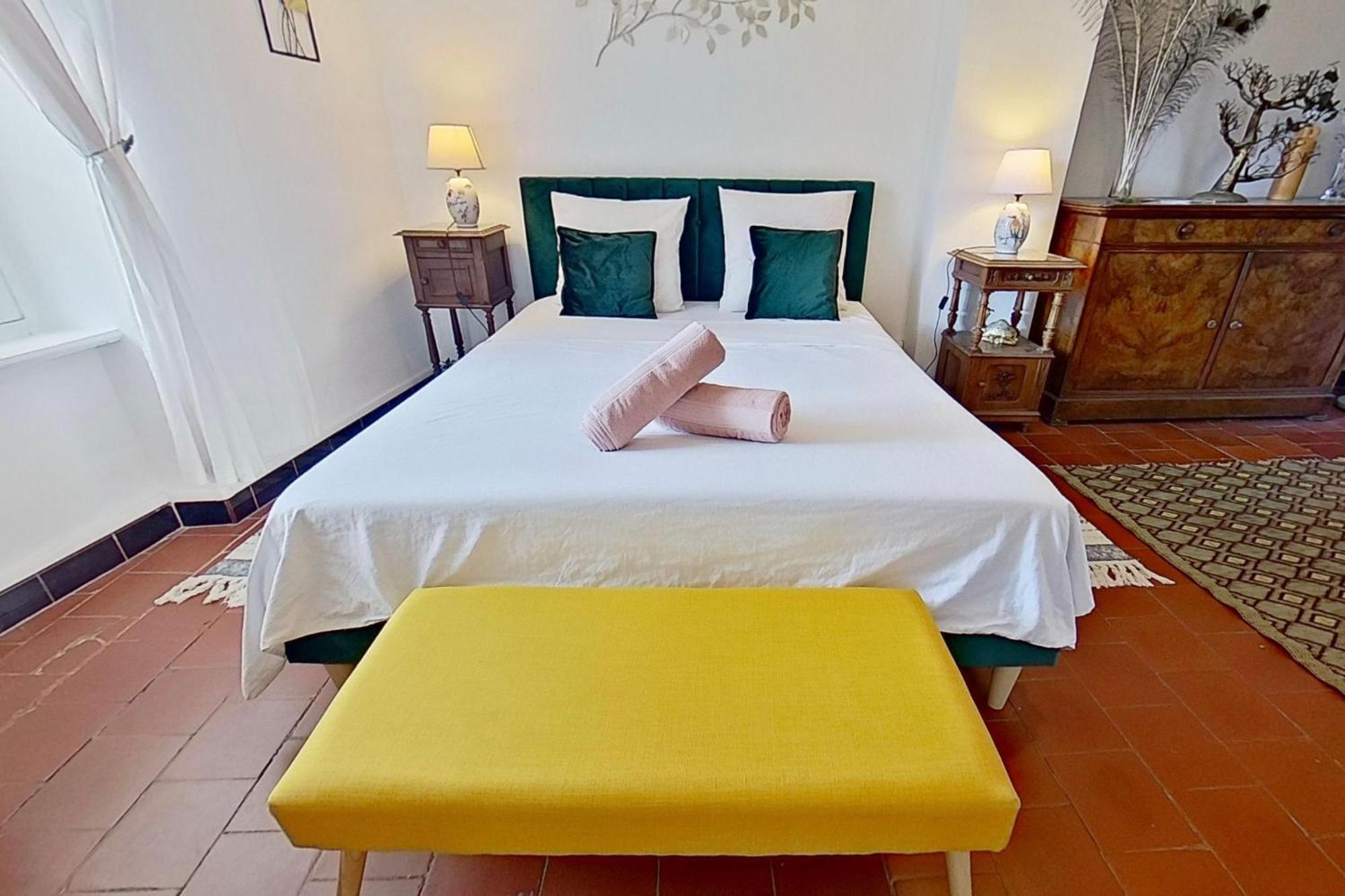 Les 2 Droles D'Oiseaux Bed & Breakfast Luc-sur-Orbieu Dış mekan fotoğraf